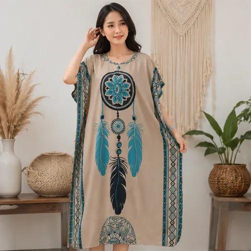 Model memakai daster jumbo warna Biru Turkish